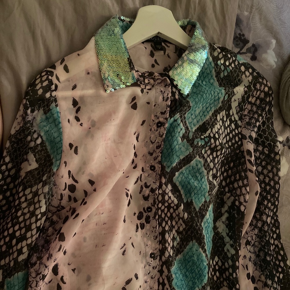 Guess shirt